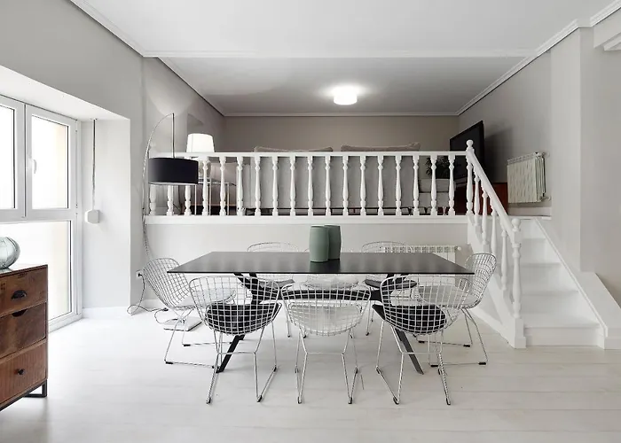 Colon by FeelFree Rentals